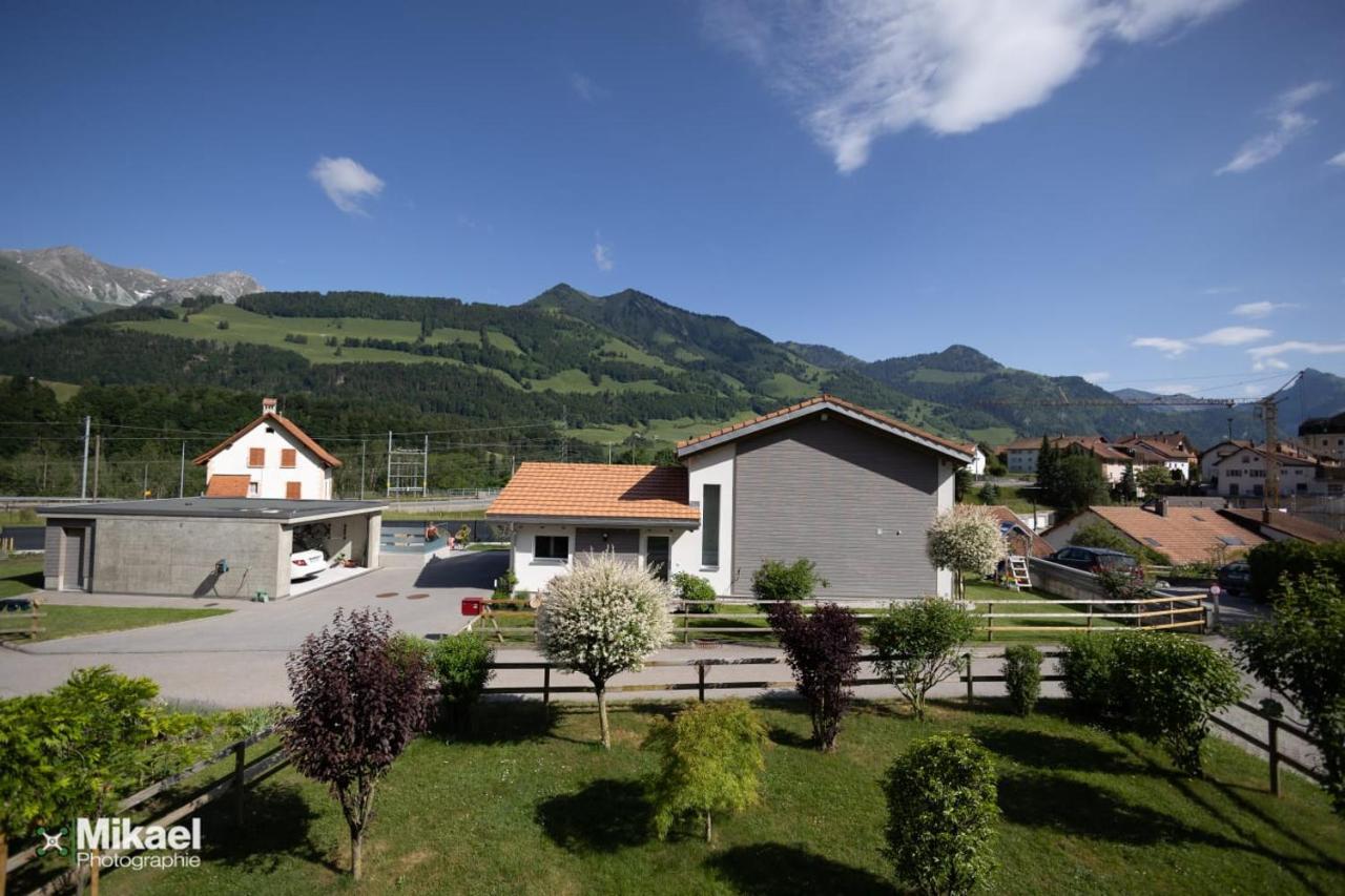 Gruyere Alpes Appartement 3 Chambres Bbq Parking Neirivue エクステリア 写真