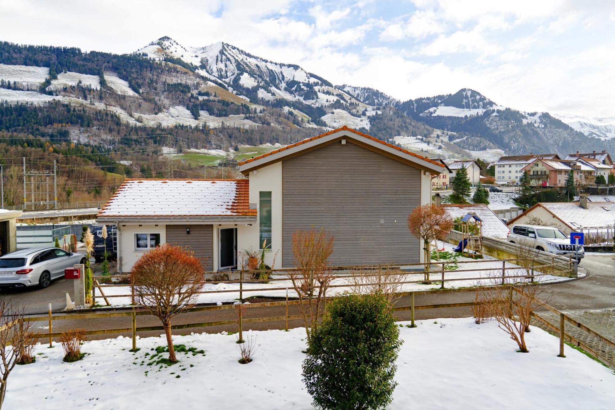 Gruyere Alpes Appartement 3 Chambres Bbq Parking Neirivue エクステリア 写真